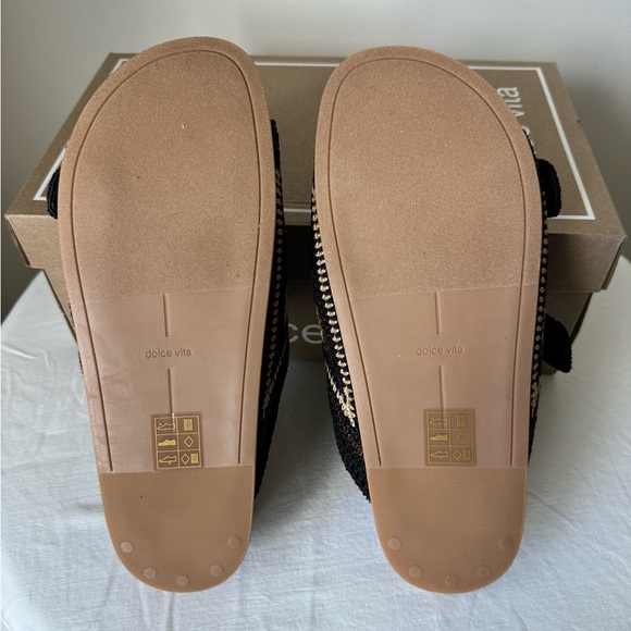 Dolce Vita Black and Brown Sandals - Picture 3 of 9